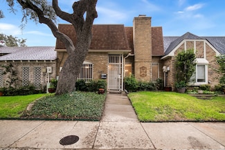 3005 Stonehenge Ln, Carrollton, TX 75006