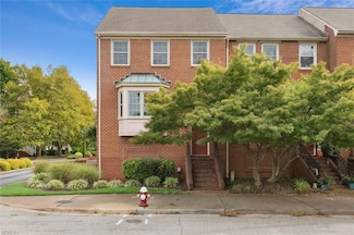 17 Miles Cary Mews, Hampton, VA 23669