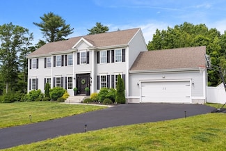 13 Oldfield Rd, Bridgewater, MA 02324