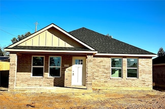 102 Section Line Rd, Calera, OK 74730