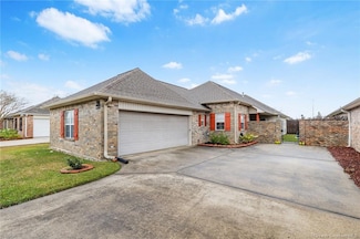 199 Pecanwood Dr, Lake Charles, LA 70605