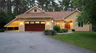 78 Christopher St, Fryeburg, ME 04037
