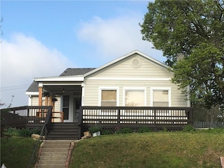 207 N Esplanade St, Leavenworth, KS 66048