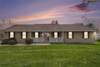 407 Cape Cod Rd, Trimble, MO 64492