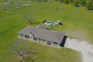 944 Fm 80 S, Donie, TX 75838