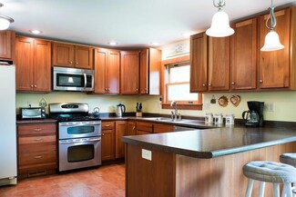 120 Church St, Damariscotta, ME 04543