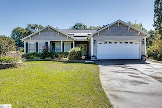 140 Colonial Dr, Greer, SC 29651
