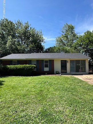 1597 Vicksburg Dr, Southaven, MS 38671