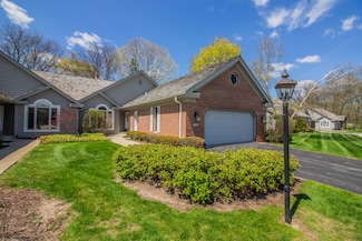 2415 Walnut Grove Ct Unit B, Brookfield, WI 53005