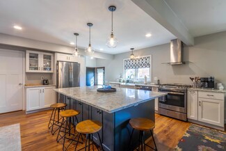 1793 Lydia Ave W, Saint Paul, MN 55113