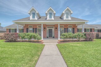 7028 Longmire Cir, Conroe, TX 77304