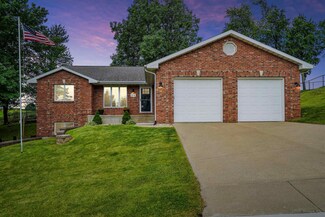 1830 Amelia Dr, Dubuque, IA 52001