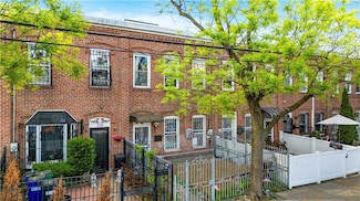 111 Chestnut Ave, Staten Island, NY 10305