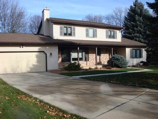 15 Pintail Cir, Madison, WI 53717