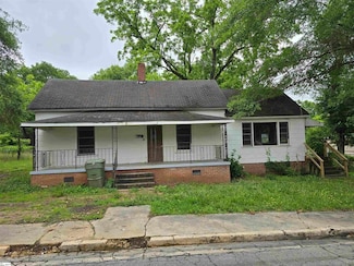 196 Poplar St, Clinton, SC 29325