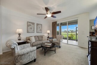 5921 Three Iron Dr Unit 2902, Naples, FL 34110