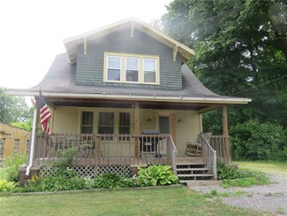 237 N Perry Hwy, Mercer, PA 16137
