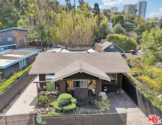 354 Entrada Dr, Santa Monica, CA 90402