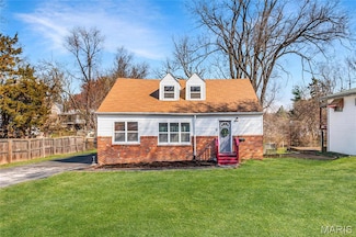 9715 Foster Ave, Saint Louis, MO 63114