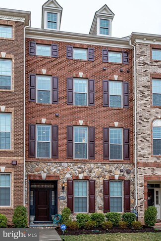 22659 Naugatuck Square, Ashburn, VA 20148