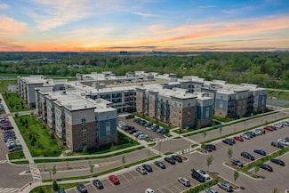 28294 Ferry Rd Unit 396, Warrenville, IL 60555