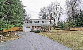 1712 Richwood Dr, Castleton On Hudson, NY 12033