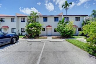 2512 N 38th Ave, Hollywood, FL 33021