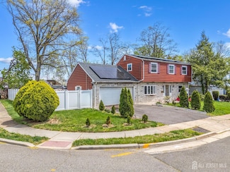 42 Mark Place, Avenel, NJ 07001