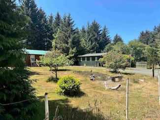 1850 Napa St, Crescent City, CA 95531
