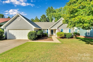 10009 Patrick Springs Ct, Matthews, NC 28105