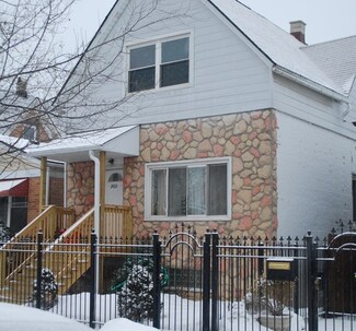 2033 N Tripp Ave, Chicago, IL 60639