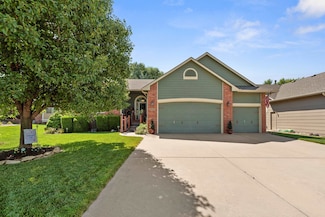 3510 N Lake Ridge Ct, Wichita, KS 67205