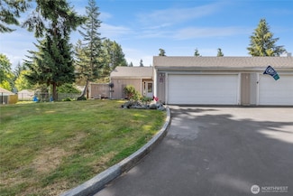 3207 SW 319th St Unit 48, Federal Way, WA 98023
