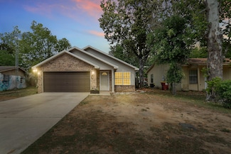 202 Mc Arthur St, Crestview, FL 32539