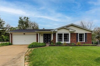 15726 Cotting Ct, Chesterfield, MO 63017
