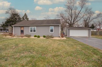 1619 Kelly Ave, Crest Hill, IL 60403