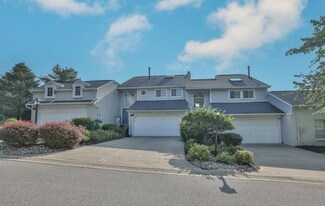 12150 Peak Dr, Cincinnati, OH 45246