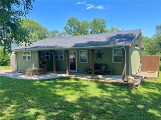 109 N Hawthorne Ave, Independence, MO 64053