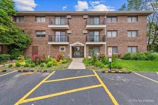 1220 S Lorraine Rd Unit 2H, Wheaton, IL 60189