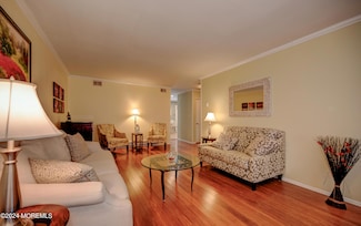 21 Plaza Del Campillo Unit C, Freehold, NJ 07728