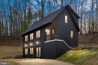 448 Castleton View Rd, Castleton, VA 22716
