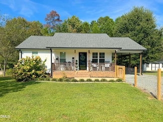 15 Lillian Ct, Roxboro, NC 27573