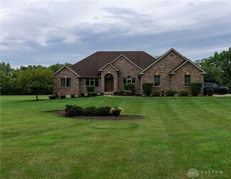 8100 Dry Run Cir, Germantown, OH 45327