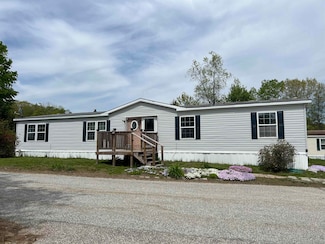 20 Old Henniker Rd Unit 36, Hillsborough, NH 03244