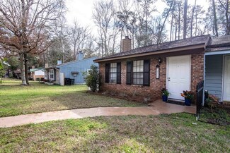 2113 Victory Garden Ln, Tallahassee, FL 32301