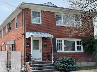 90 Cannon Blvd, Staten Island, NY 10306