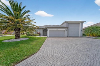 453 Nolane Ln, Polk City, FL 33868
