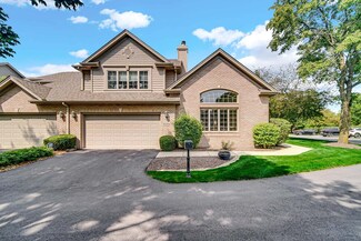 10306 Deerwood Ct Unit 4, Munster, IN 46321