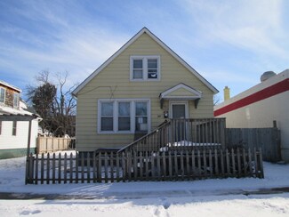 1117 14th St, North Chicago, IL 60064