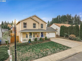 37435 Green Mountain St, Sandy, OR 97055